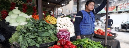 İdlib'te gıda pazarı açıldı