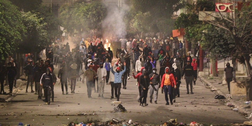 Tunus'ta devrimin 10. yıl dönümü 'şiddetli' p…